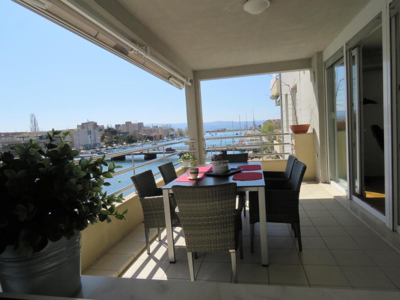Apartamento Mitra Zonata Pink Omiš Exterior foto