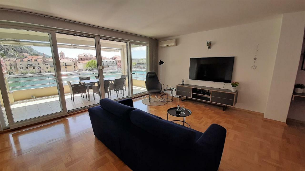 Apartamento Mitra Zonata Pink Omiš Exterior foto
